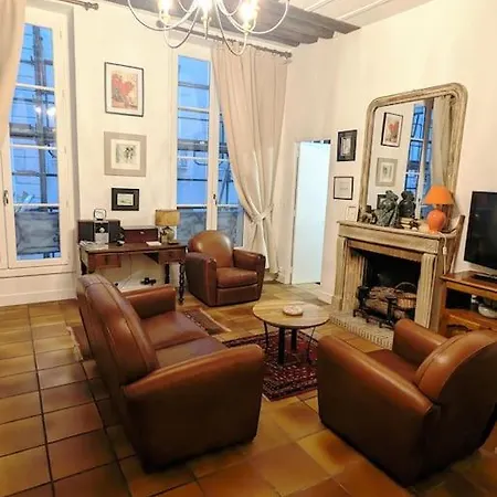 Appart Authentique Et Confortable - Marais Paris Exterior photo
